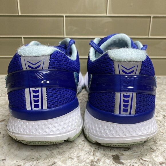 Saucony Hurricane ISO 3 Running Shoes - Picture 6 of 8